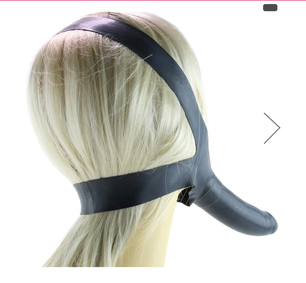 Accommodator Chin Strap Dildo in Black